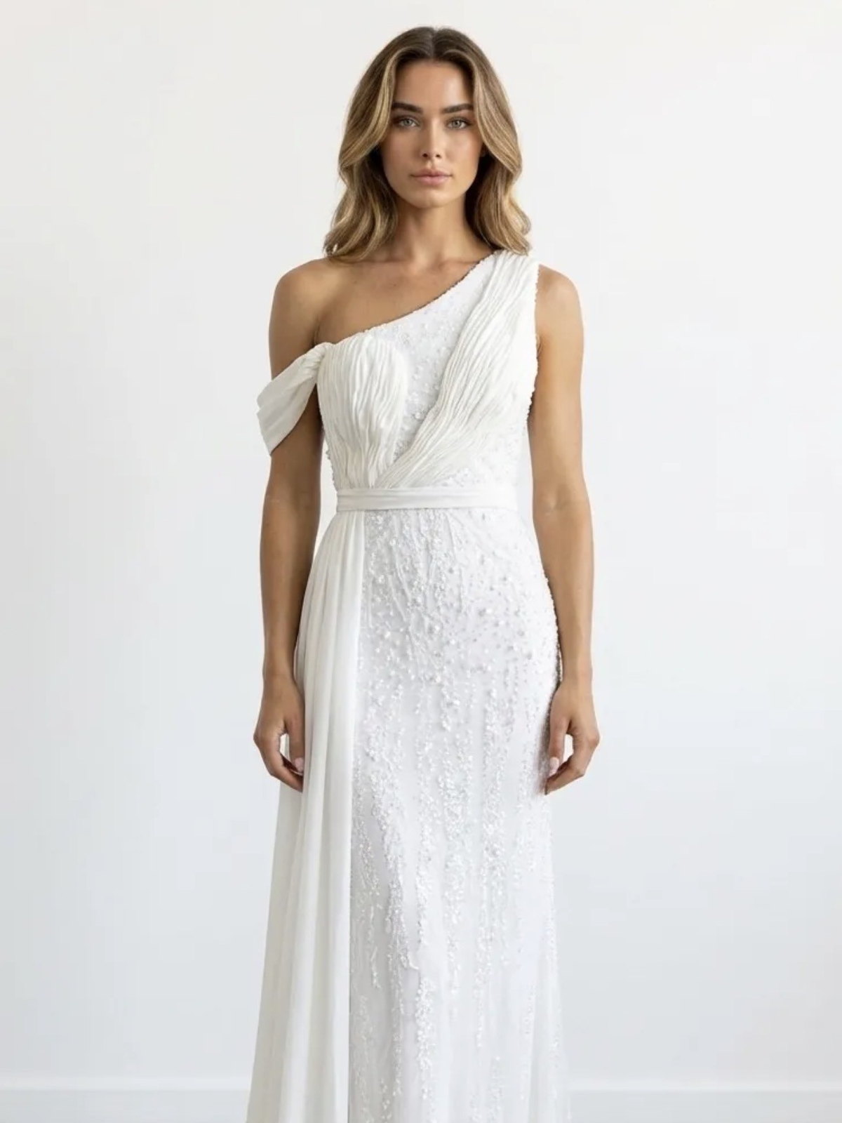 Robe de cocktail longue ivoire pailletée, une épaule dénudée, à vendre à Saint-Dizier