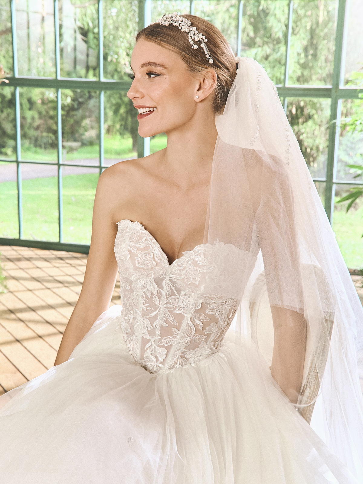 Dos d’une robe de mariée bustier cœur, coupe sirène, à vendre à Saint-Dizier